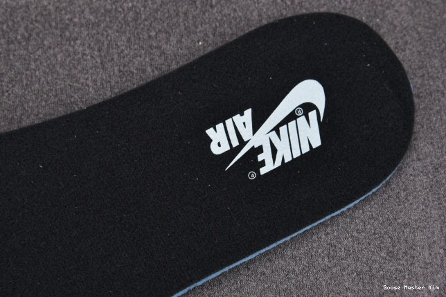 861428-100 Retro 1 Igloo Jordan High 0729